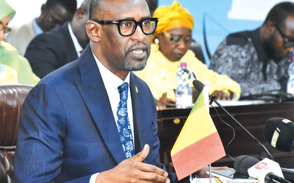 Mali : Dénonciation Accord d’Alger, départ Cedeao, retrait Minusma : Diop éclaire corps diplomatique