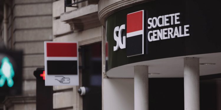 Retrait bancaire français en Afrique : croissance des acteurs locaux stimulée (Fitch)